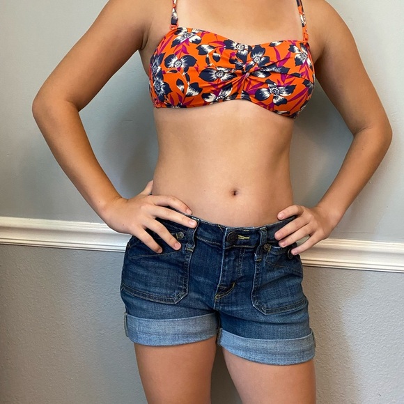Gorgeous Orange Twist bikini top - Picture 4 of 7